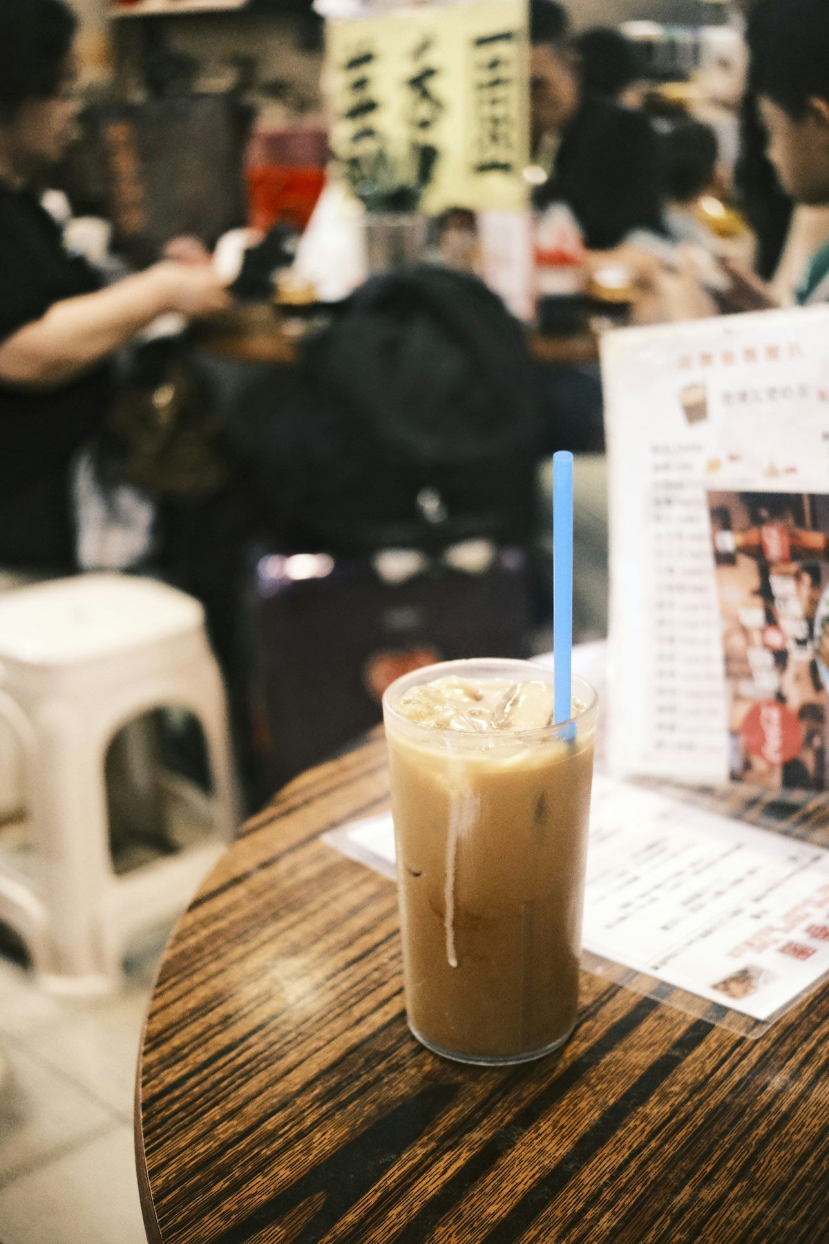 香港茶餐廳文化：絲襪奶茶的起源與演變